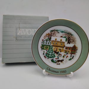 Vintage Avon Fine Collectibles Miniature Christmas Plate Collections Country Christmas 1980 Ornament- Winter Scene Collectable Gift TE#37