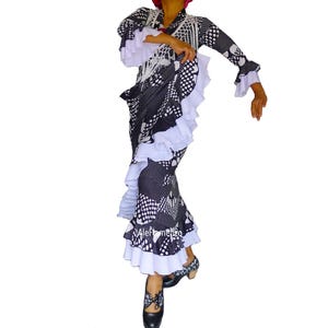 Set- Light weight flamenco dance skirt, top,  Black white polka dots-Classic Model. Falda Flamenco