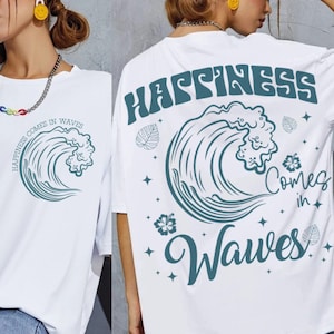 TRENDY Geluk komt in golven SVG PNG, Summer Shirt Svg, Retro Summer Svg, Retro Beach Svg, Tropical Png, Sublimatie Voor- en achterkant