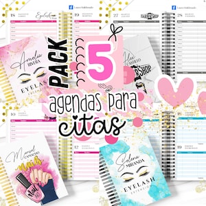 Puede incluir: Un paquete de cinco agendas de citas con encuadernación en espiral y varios diseños de portada. Las portadas presentan textos como "Amelia Rivera Eyelash Extension", "Marcel Camacho Nails Art" y "Selena Miranda Eyelash Extension". También se ve el texto "agendas para citas".