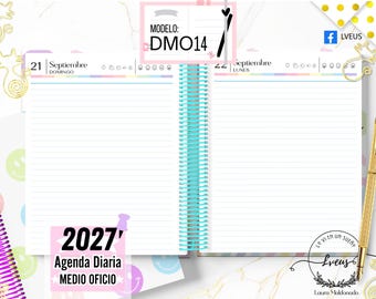 May include: An open 2027 daily planner with white lined pages, a turquoise spiral binding, and a gold pen. The pages feature the text 21 Septiembre DOMINGO and 22 Septiembre LUNES, with a pink label displaying 2027 Agenda Diaria MEDIO OFICIO.