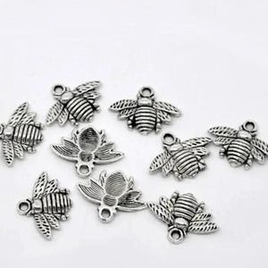 set of 5 bee charms 21x16 mm in Tibetan silver