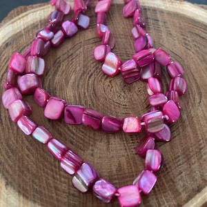 lot of 40 dyed freshwater pearls 8-15 mm