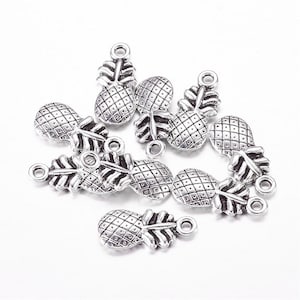 set of 5 pineapple charm pendants 20x9 mm in tibetan silver