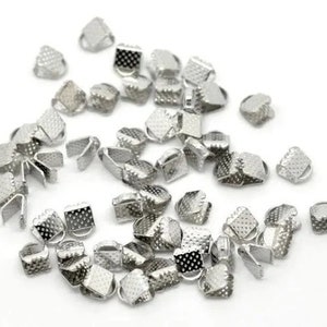 set of 50 ear tips fasteners with silver claws 8mm