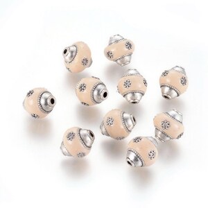 2 superb Indonesian beads in antique silver alloy 18 mm