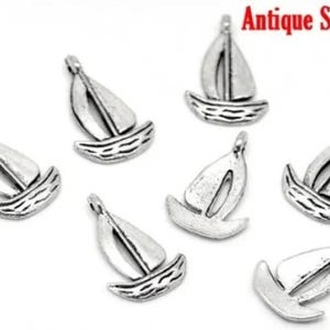 set of 5 boat charms 13x19 mm in Tibetan silver