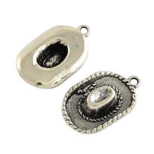 set di 4 ciondoli in argento con ciondolo a forma di cappello da cowboy