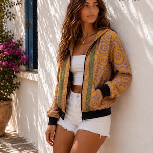 Jaqueta com capuz feita com sari reciclado | Moletom boho com zíper feito à mão | Roupa étnica hippie para festivais | Tamanhos P-M