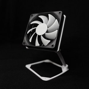 Pivot Fan Mount
