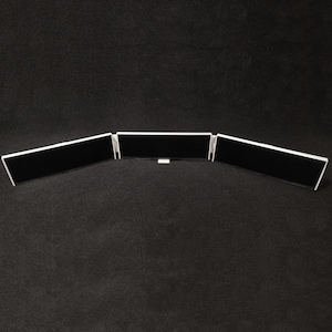 Soporte de escritorio con pantalla triple para pantallas LCD de 12,6 pulgadas