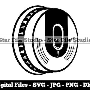 Puede incluir: Ilustración en blanco y negro de un detector de humo. El detector de humo es redondo con un anillo exterior texturizado y un círculo interior liso. El círculo interior tiene una serie de líneas que irradian desde el centro.