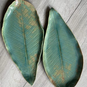 Leaf Platter Set of 2| Ceramic, Hand-built Dinner Plate | Home decor | Kitchen gift | Stoneware serving plate | Fruit platter