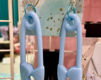 Safety Pin Earrings 0w0 cute kawaii earrings, Decora fairy Kei jewelry