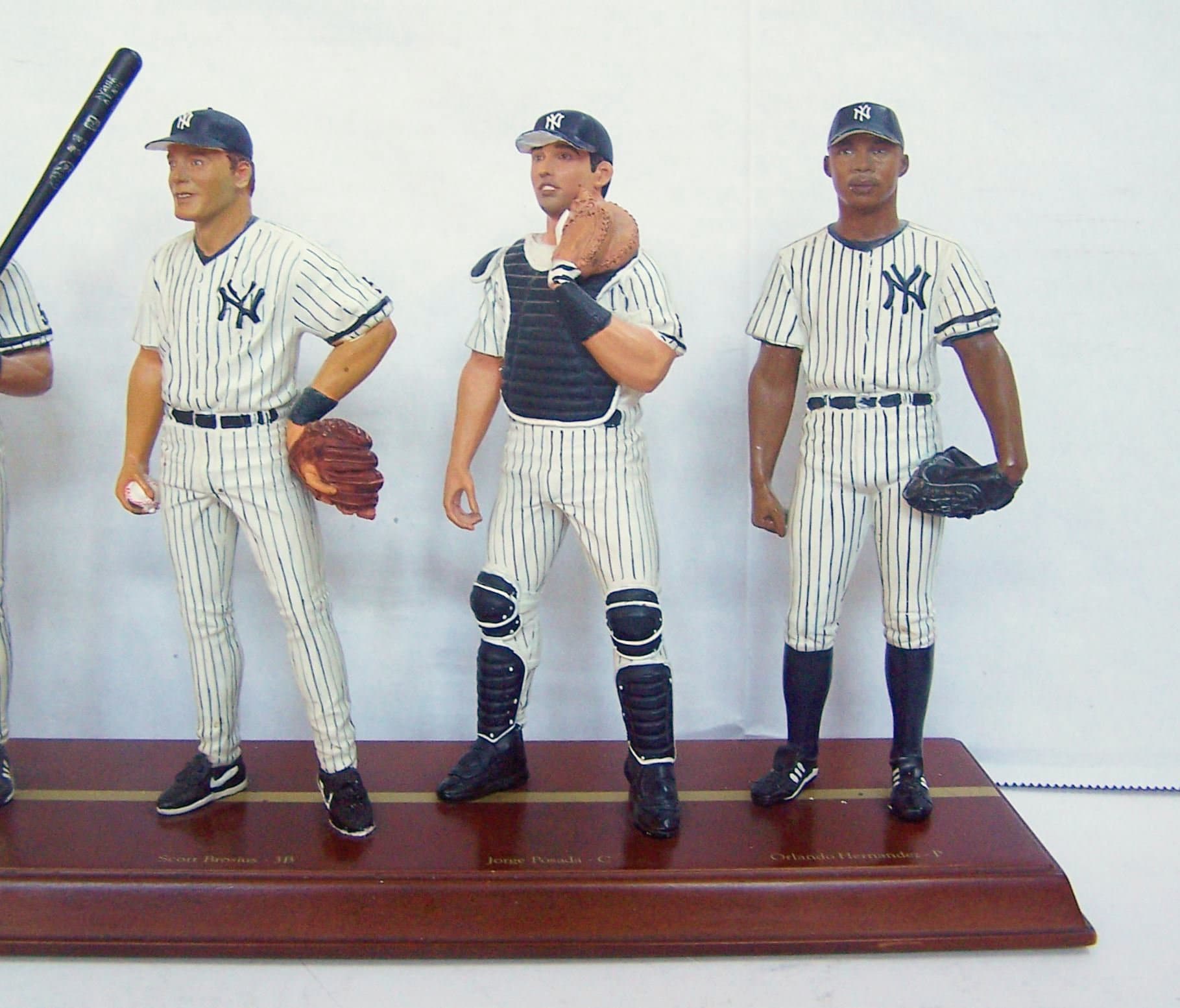  1999 Topps #236 Tino Martinez WS - New York Yankees (World  Series) (Baseball Cards) : Collectibles & Fine Art