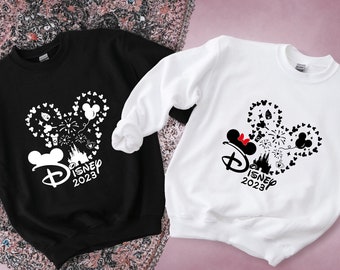 Disney 2023 Sweatshirt, Disney Family Shirt, Disneyland Shirt, Mickey en Minnie Shirt, Disney Trip 2023 Shirt, Aangepaste Disney Hoodie