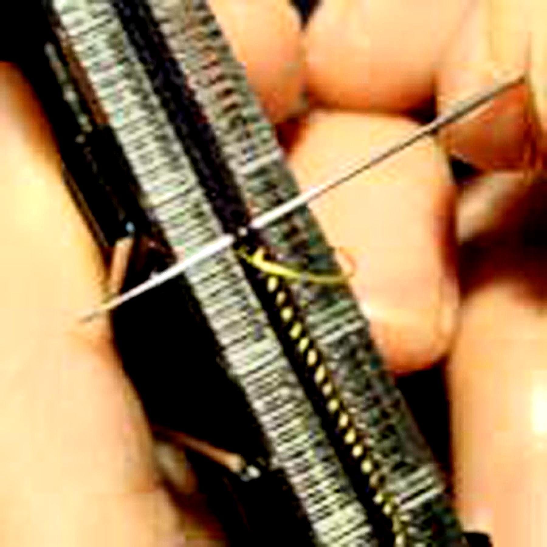 Thimblelady Stitch Regulators (S or L) with a Seam folder