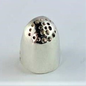 Silver sewing thimble image 3