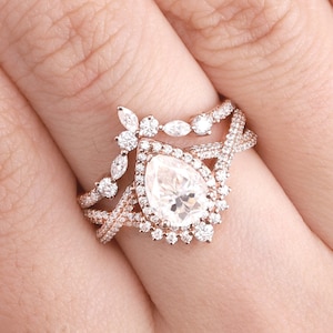 0.8ct Pear shaped Lab Grown Diamond Engagement Ring Set Rose Gold Milgrain Cluster Art Deco Wedding Vintage Style Unique Anniversary 2pcs