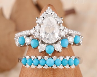 2-teiliges Partnerring-Set: Verlobungsring aus Roségold mit birnenförmigem Moissanit, Herren-Ehering mit Türkis, Vintage-Hochzeitsset, Versprechensringe für Paare