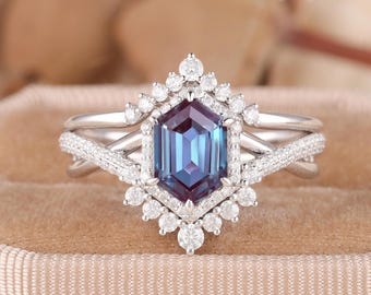 Art Deco Hexagon Alexandrite Engagement Ring Set White Gold Halo Women Unique Moissanite birthstone Twisted Band Antique Bridal Set 2pcs