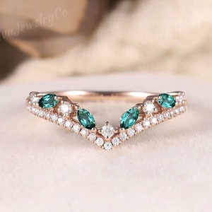 Marquise Shaped Emerald Curved Wedding Band Unique Moissanite Curved Stacking Promise Ring Diamond Rose Gold Wedding Ring Promise Ring Women
