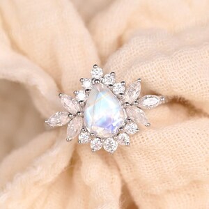 Unique Moonstone Engagement Ring Rose Gold Women Pear Cut Moonstone Wedding Ring Dainty Snowflake Halo Ring Art Deco Anniversary Gift flower