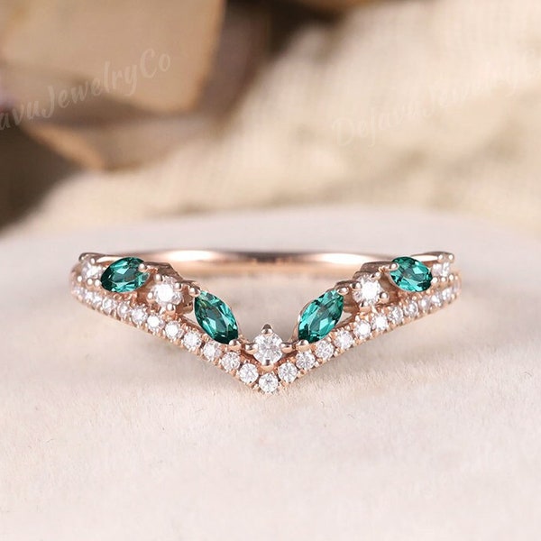 Marquise Shaped Emerald Curved Wedding Band Unique Moissanite Curved Stacking Promise Ring Diamond Rose Gold Wedding Ring Promise Ring Women