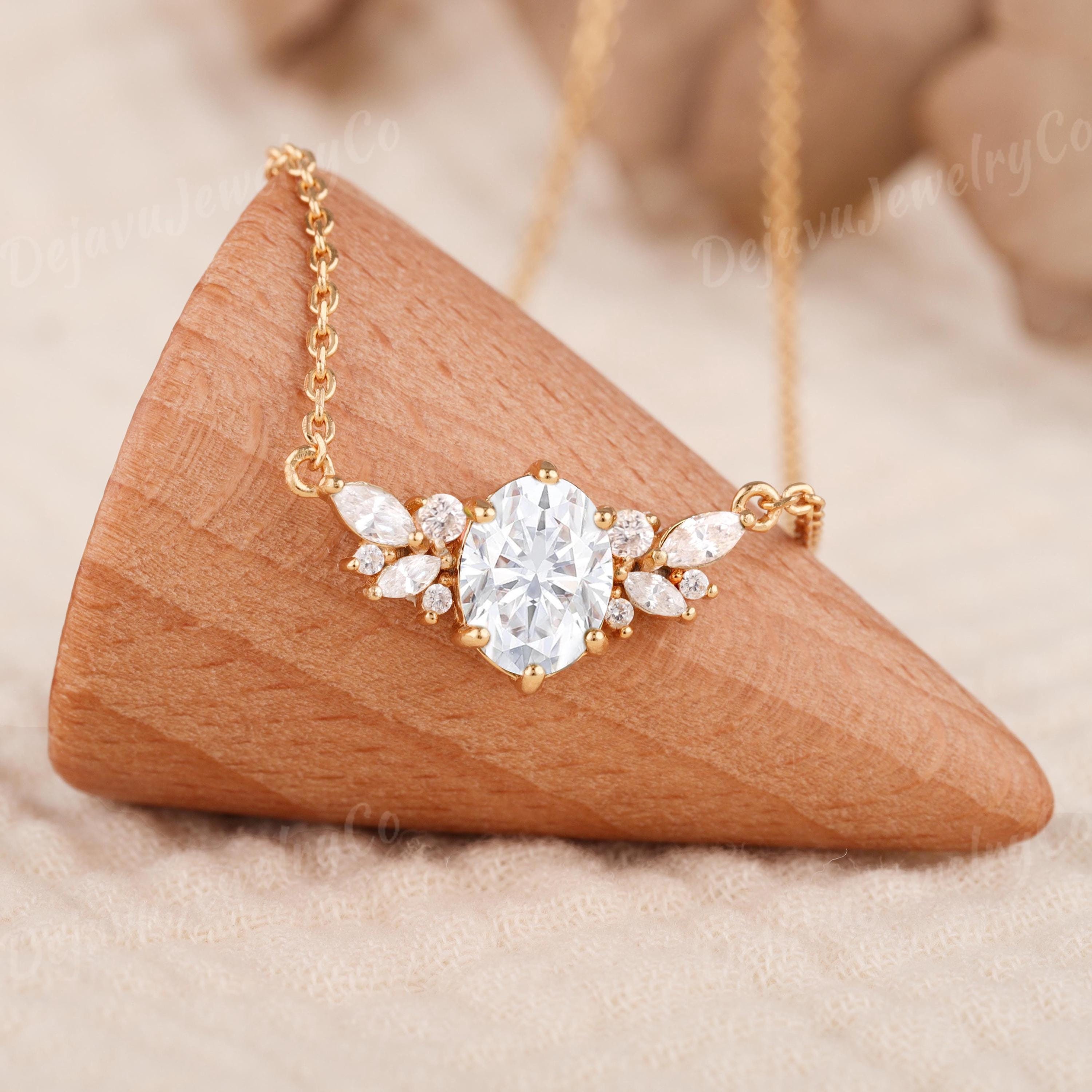 Pendentif En Moissanite Ovale 1 Carat Or Jaune - Qualité VVS E - Neuf Avec étiquettes - Marque MANTRA DIAMOND
