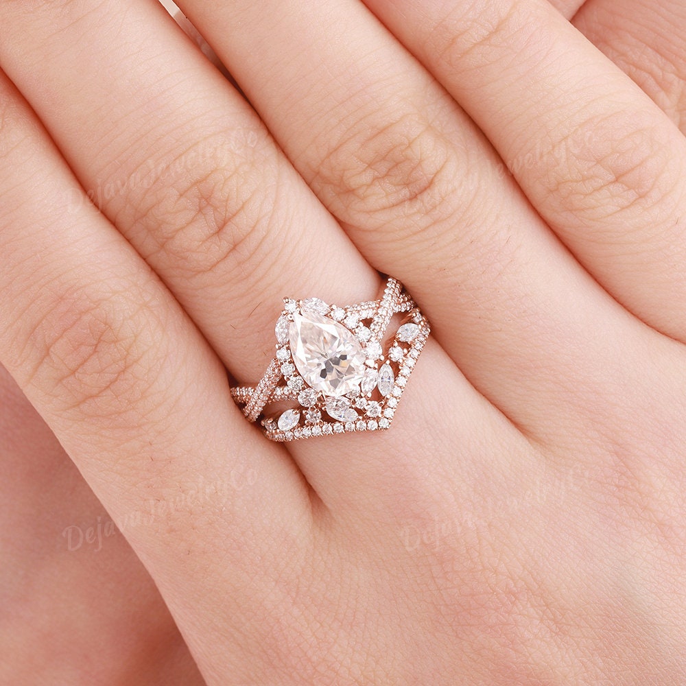 Blocaci Pear Shaped Bridal Ring Set For Women