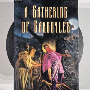A Gathering of Gargoyles - Dark Angel Trilogy Vol. 2 - Meredith Ann Pierce