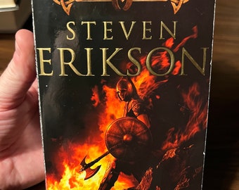 Memories of Ice - Malazan Book of the Fallen - Steven Erikson