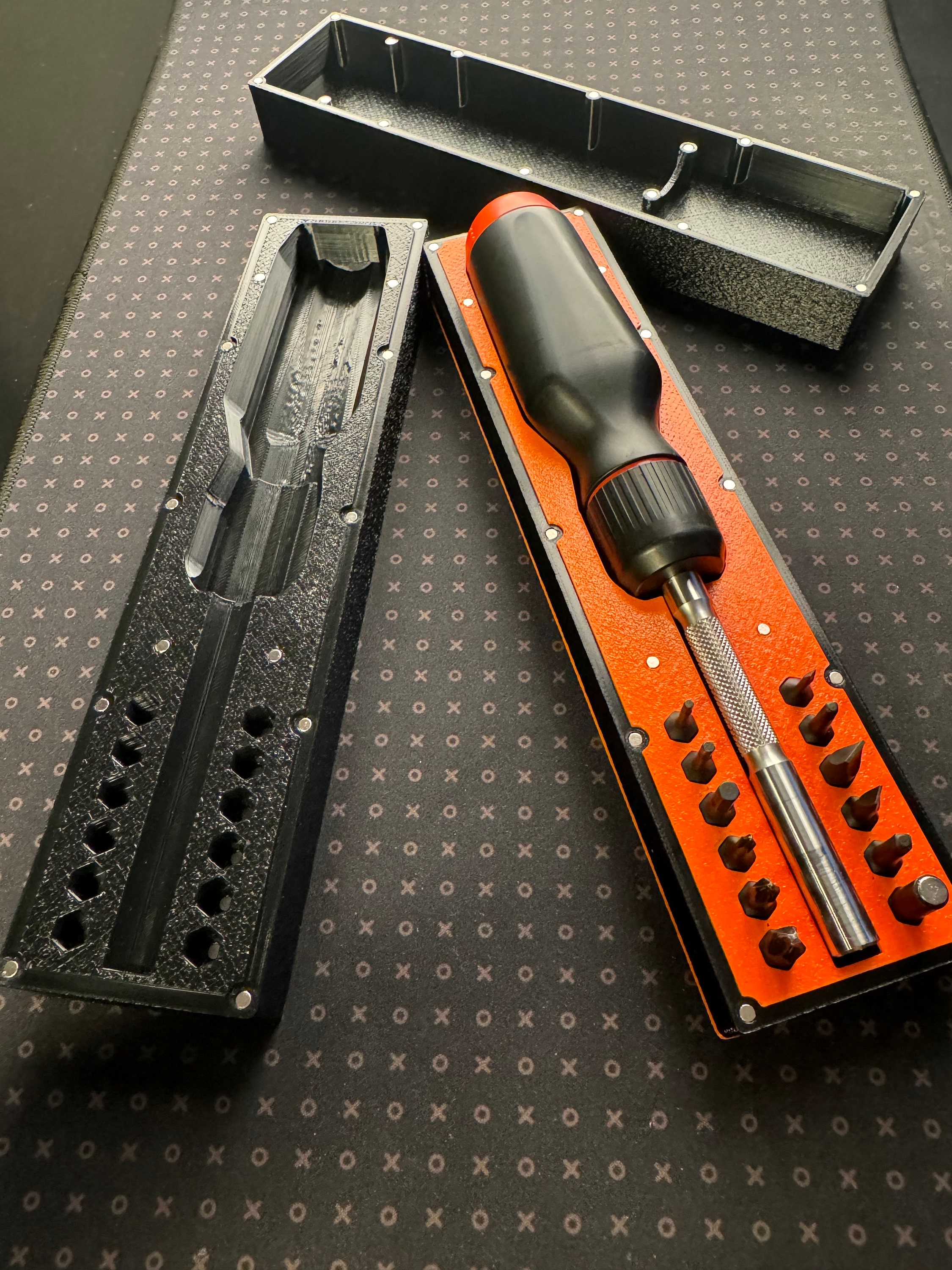 LTT Screwdriver Solo Case With 12 Magnetic Bit Holder - Etsy