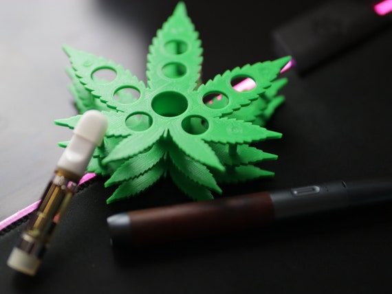 Leaf Shaped 510 Vape Cartridge and Pen Holder