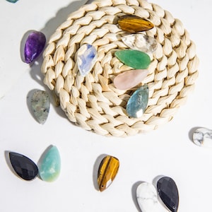 Wholesale Mixed Crystal Drilled Facet Leaves Pendants(Quantity optional)