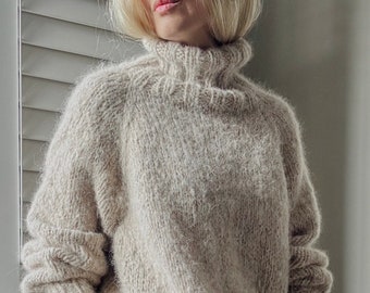 Hand gestrickter flauschiger Alpaka Merino Basic Pullover, Oversized Pullover