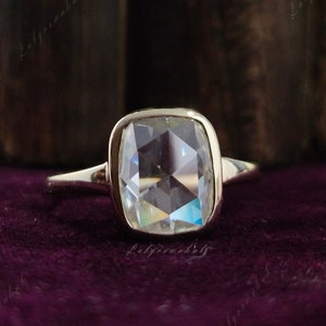 Rose Cut Moissanite Wedding Ring 2.0 CTW Cushion Cut Moissanite Engagement Ring 18k Gold Bezel Set Ring Classic Solitaire Ring Proposal Ring