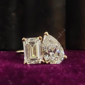Two Stone lab Grown Diamond Ring 3.50 Ct Emerald and Pear Cut Diamond Engagement Toi Et Moi Ring 18K Yellow Gold Anniversary Ring For Women