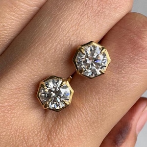 Unique Style Round Cut Moissanite Vintage Stud Earrings Art Deco Wedding Stud Diamond  7mm Each Diamond Earrings for Women's 18k Yellow Gold