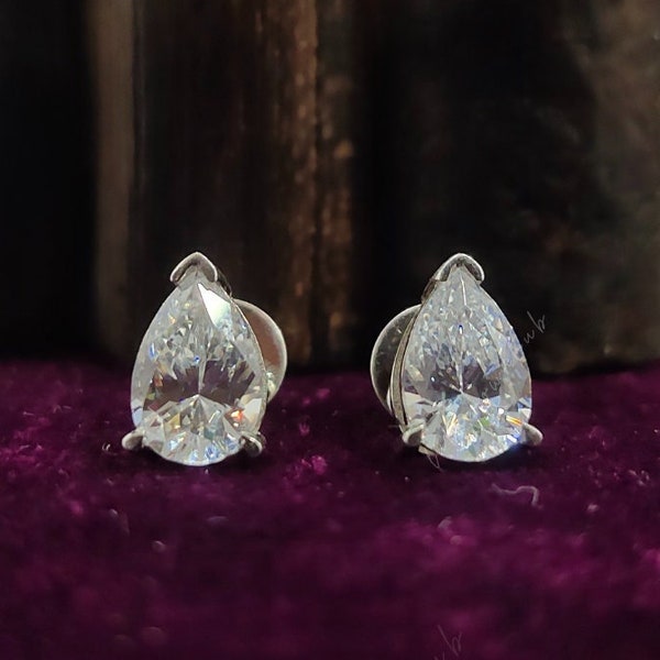 Boucles d'oreilles en moissanite en forme de poire certifiées GRA 1,5 + 1,5 CTW Boucles d'oreilles vissées en Moissanite taille poire en or massif 14 carats