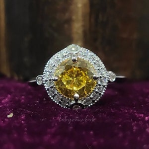 Canary Light Yellow Ring Vintage Floating Halo Wedding Ring 1.50 CTW Round Cut Sapphire Engagement Ring Yellow Diamond Ring Gift For Women&#39;s