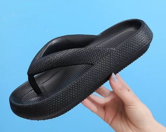 Women’s Thick Platform Pillow Flip Flops Black