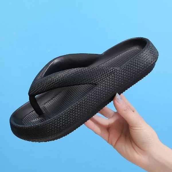 Women’s Thick Platform Pillow Flip Flops Black