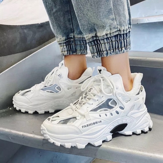 Chunky white hotsell sneakers mens