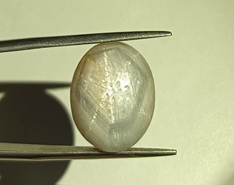Natürlicher Sternsaphir, 20,45 Karat, ovaler Cabochon, 16 x 13 mm