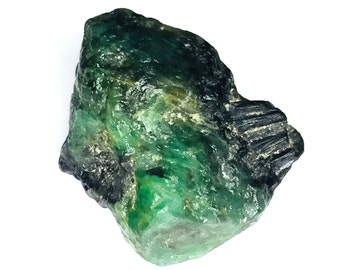Natural Zambia Emerald Rough 29.00 Cts Rough Emerald Crystal Green Emerald Rough Stone Raw Loose Gemstone Size 24X19 MM Uncut Emerald Rough.