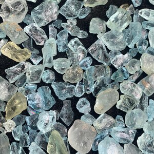 Rare Top Quality Natural Aquamarine Rough 50-100 Carat Lots AAA Color Rough Stone-Deep Clean Good Aqua Blue Rough Gemstone Use For Jewelry.