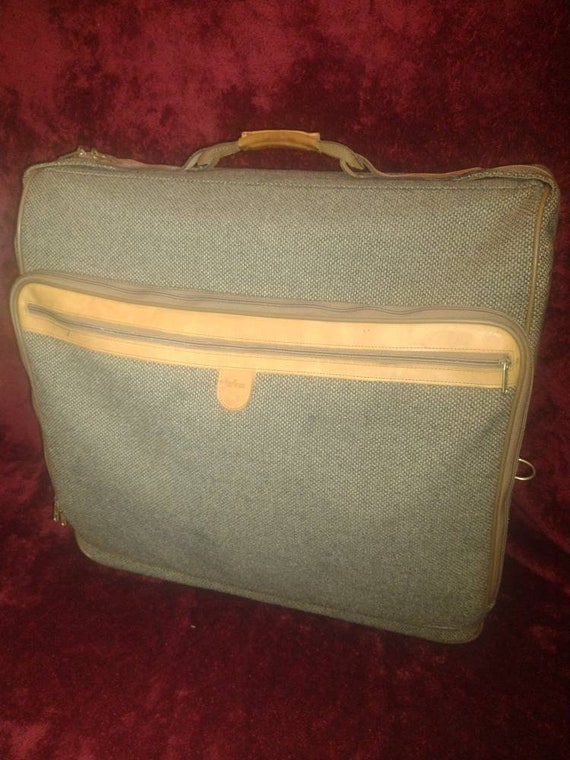 Hartmann Vintage 1960s Rolling Garment Luggage Leather and Tweed Great  Shape 25 X 25 X 11 