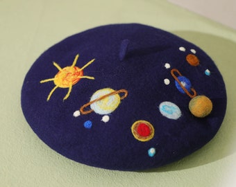 Berretto in feltro di lana fatto a mano: cappello in feltro agugliato con cielo stellato