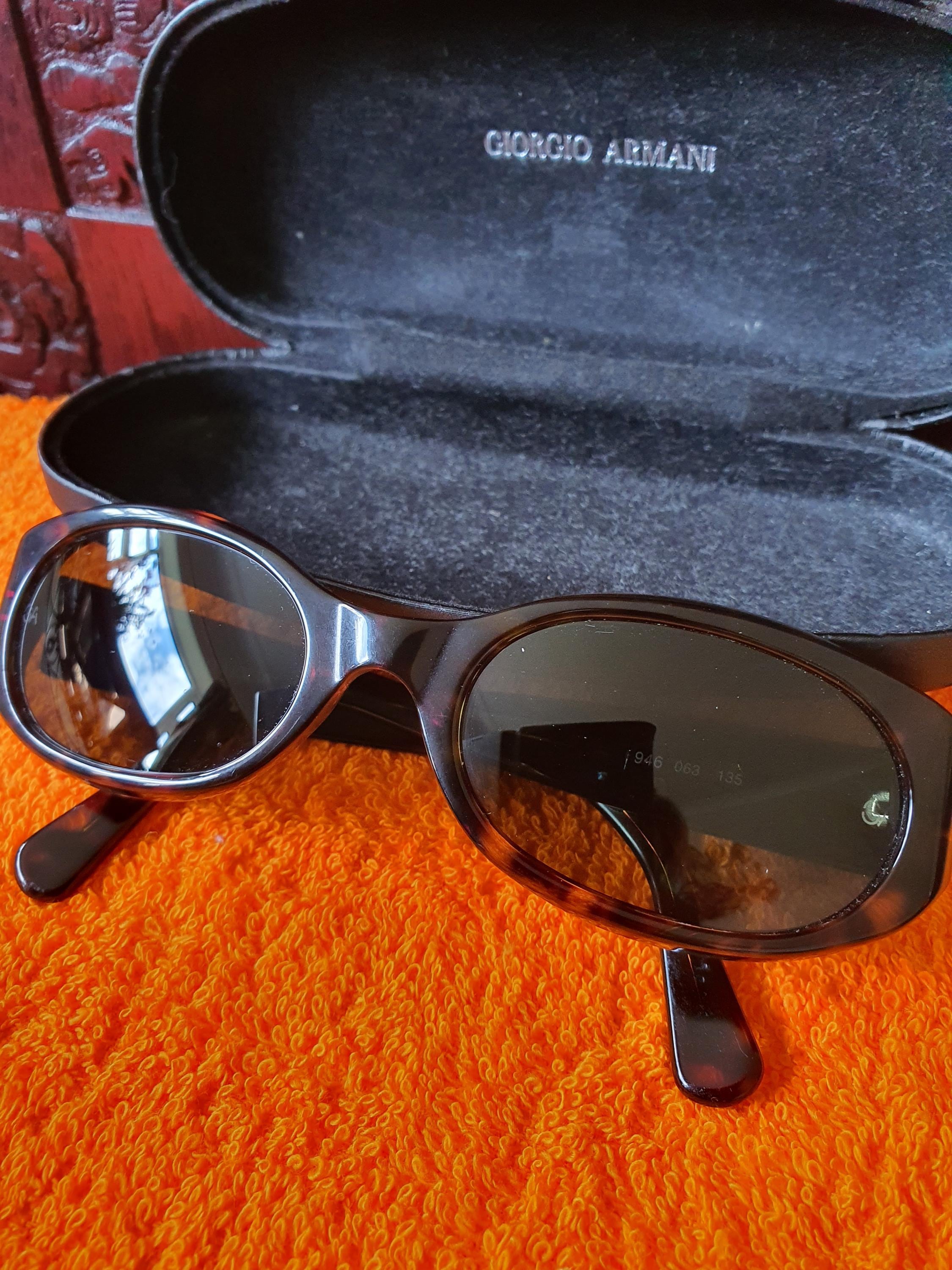 Georgio Armani Logo‎ Frame Sunglasses- Excellent Condition With Original Case Authentic Giorgio Armani 1997 Vintage Sunglasses Rectangle  main image 3